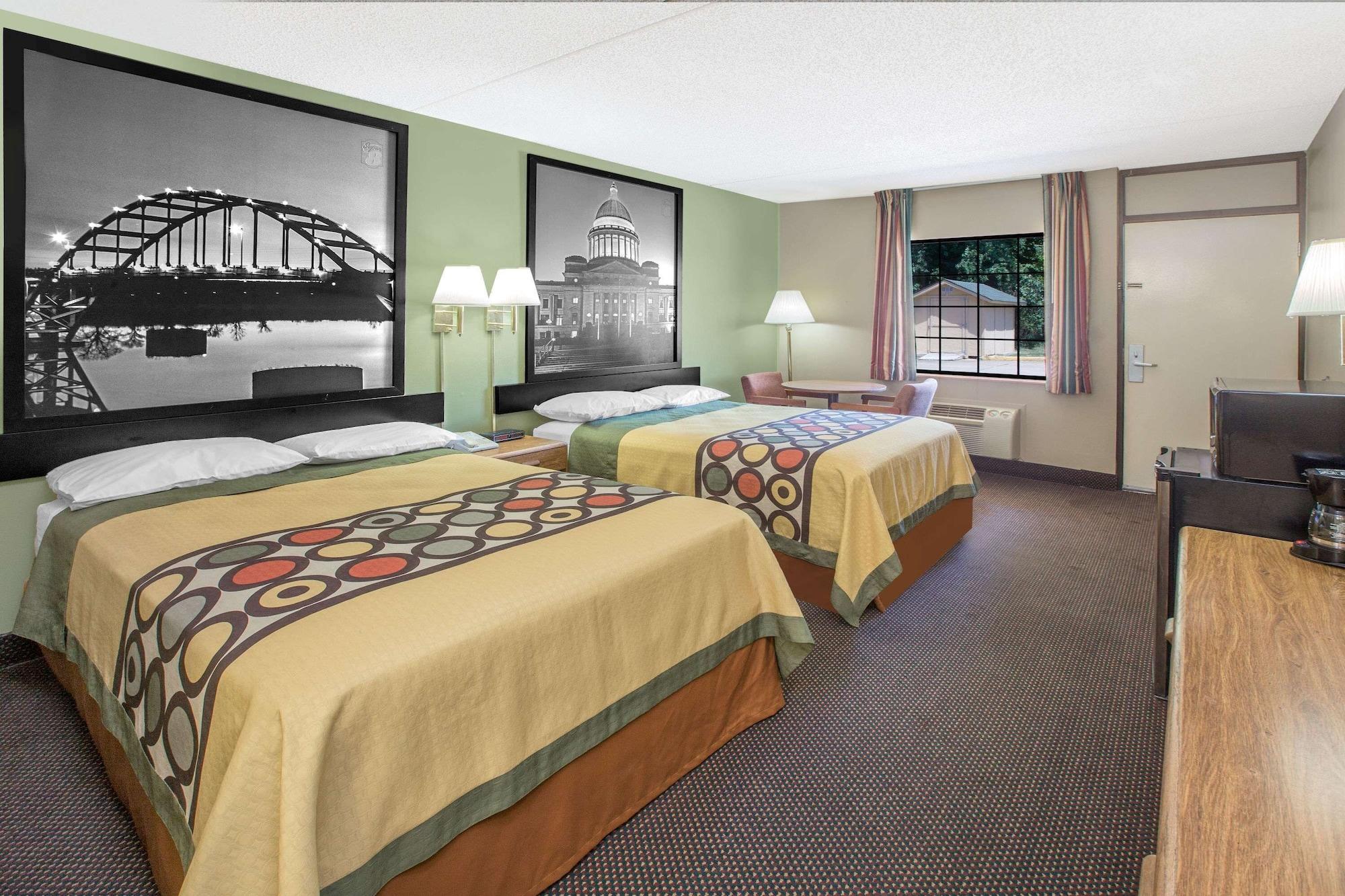 Super 8 By Wyndham Clarksville Ar Buitenkant foto